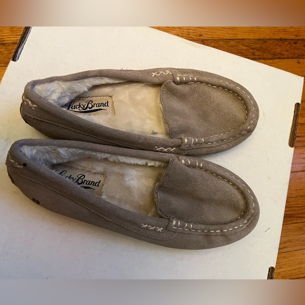 NWOT: Lucky Brand Tan Suede Loafers